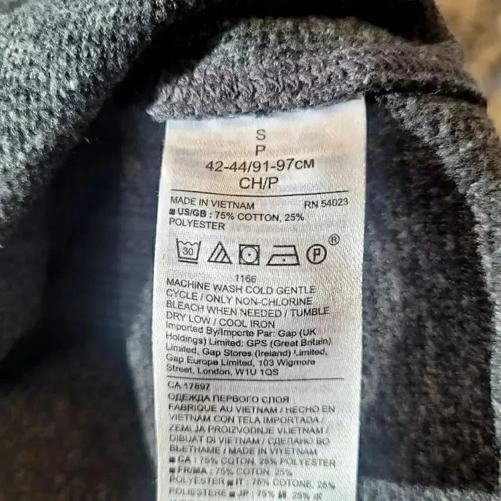 Banana Republic Men's Heather Gray Cotton/Poly Long Sleeve Crewneck Shirt